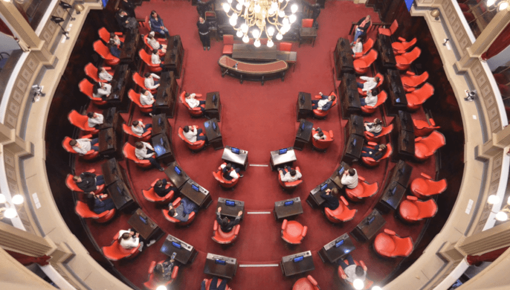 CASTAAAA