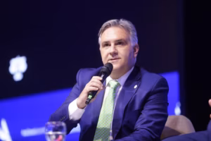 martin-llaryora-gobernador-de-cordo