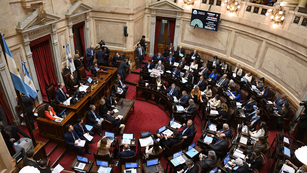 PARLAMENTO