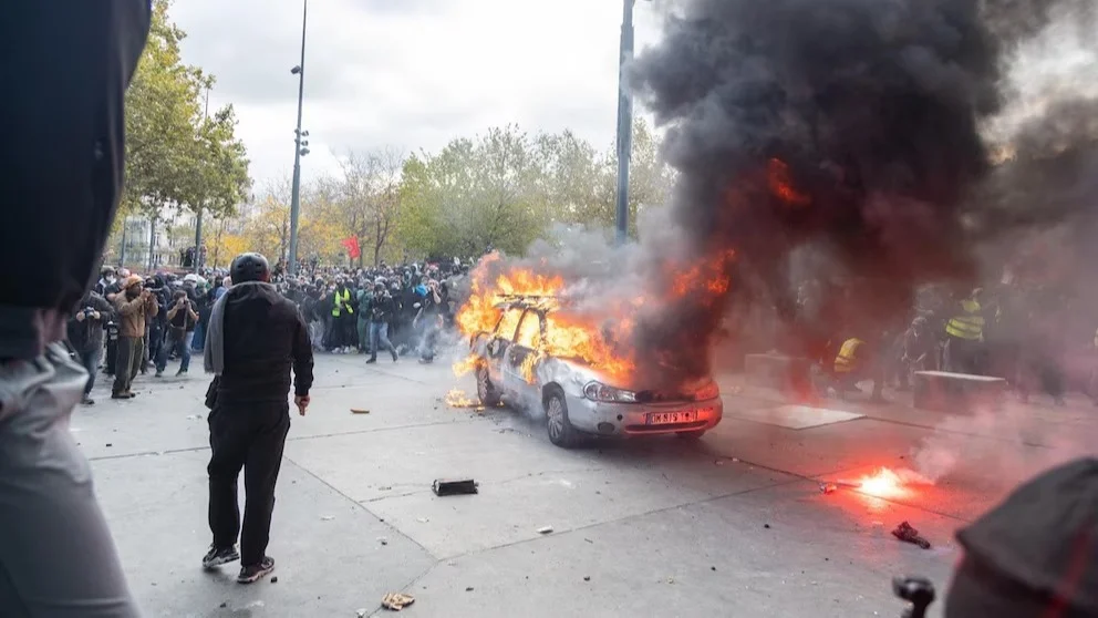 ESTALLIDO FRANCIA