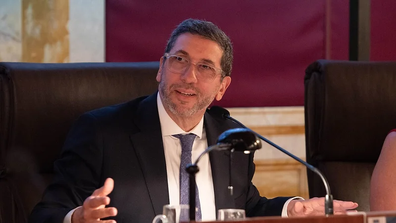 JM OLMOS